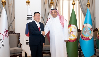 Deputy Prime Minister and Minister of State for Defense Affairs Meets Korea National Defense Minister